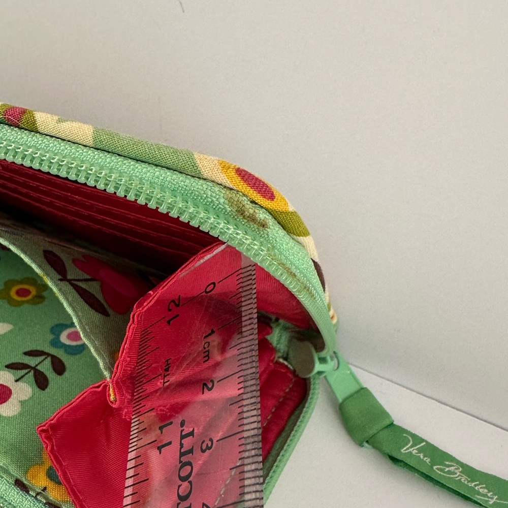 Vera Bradley Accordion Wallet Tutti Frutti Green Zip Paisley Quilted - Picture 6 of 6